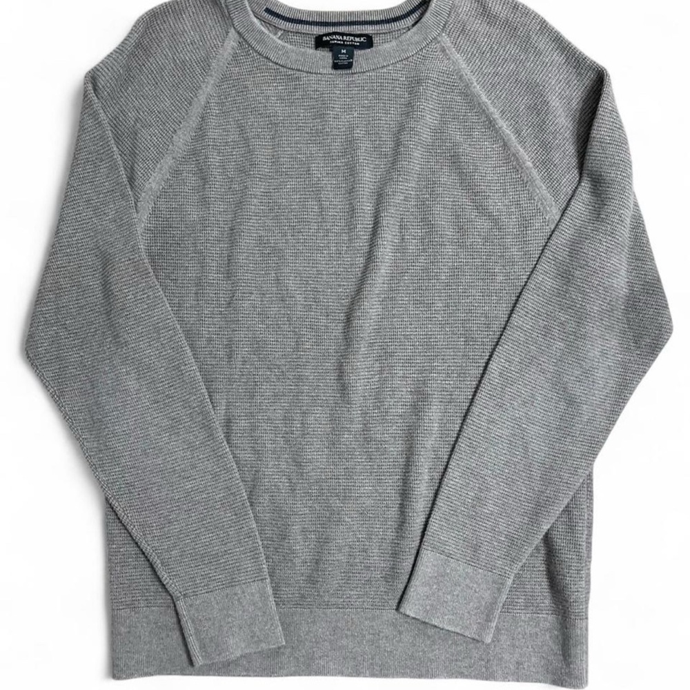 Banana Republic Men's Crewneck Gray Shirt